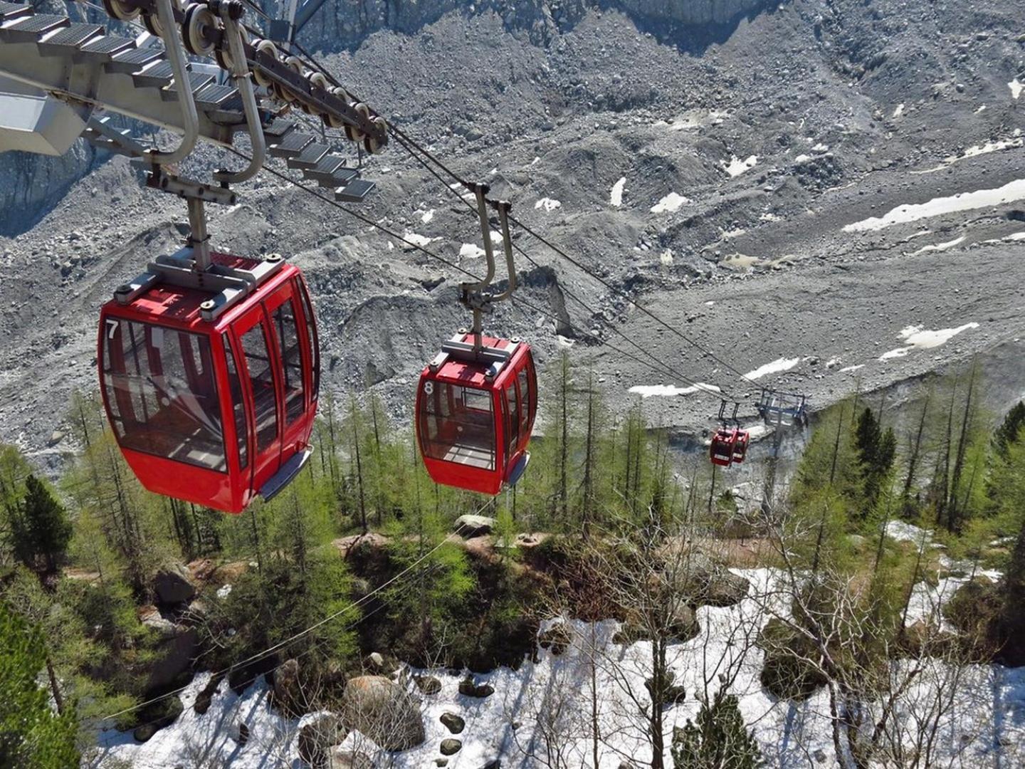 Apartment Au Bon Coin - Luxury Chamonix Hidden Haven, Mont Blanc View, Hot Tub And Garden Eksteriør bilde