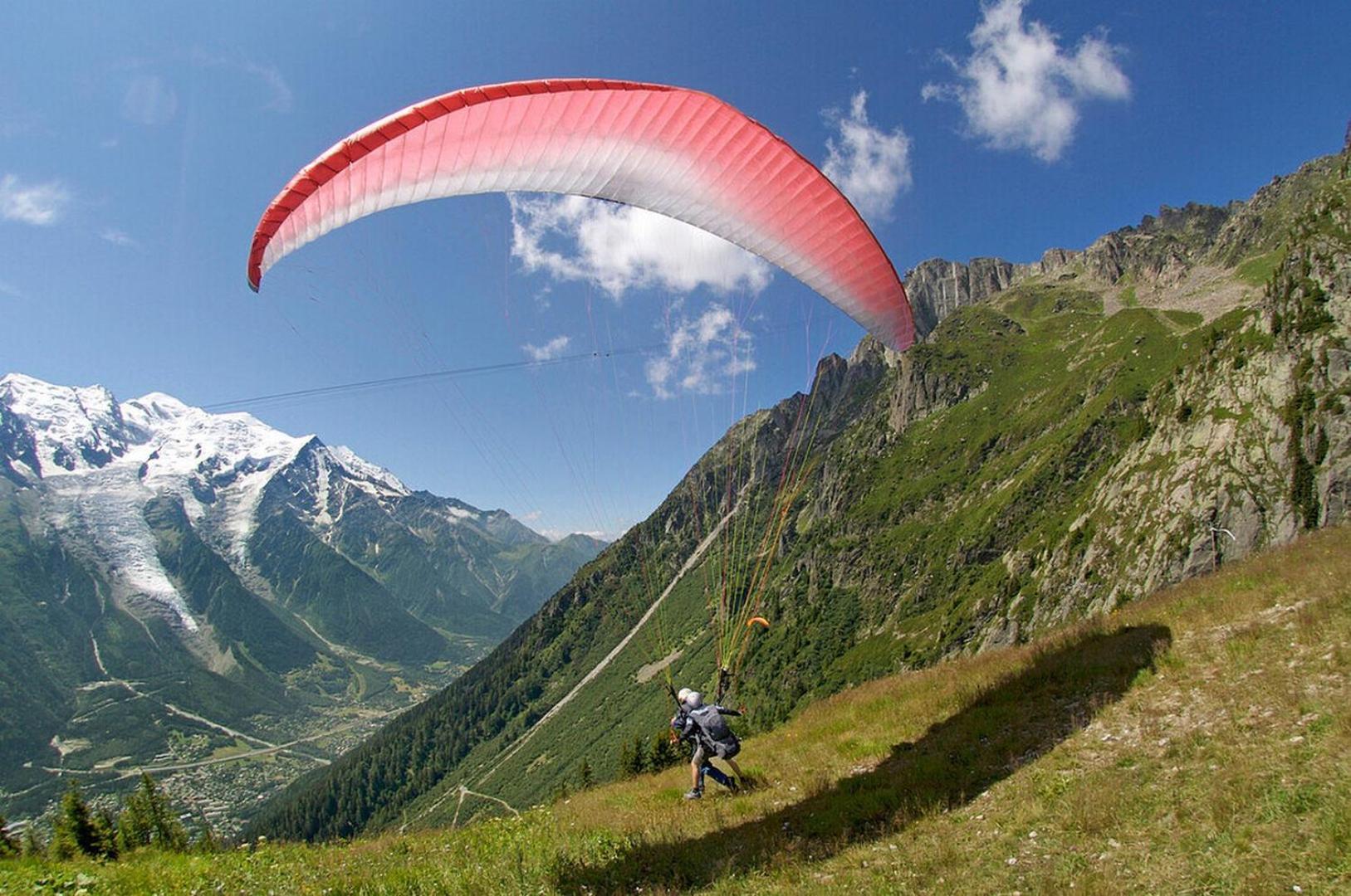 Apartment Au Bon Coin - Luxury Chamonix Hidden Haven, Mont Blanc View, Hot Tub And Garden Eksteriør bilde