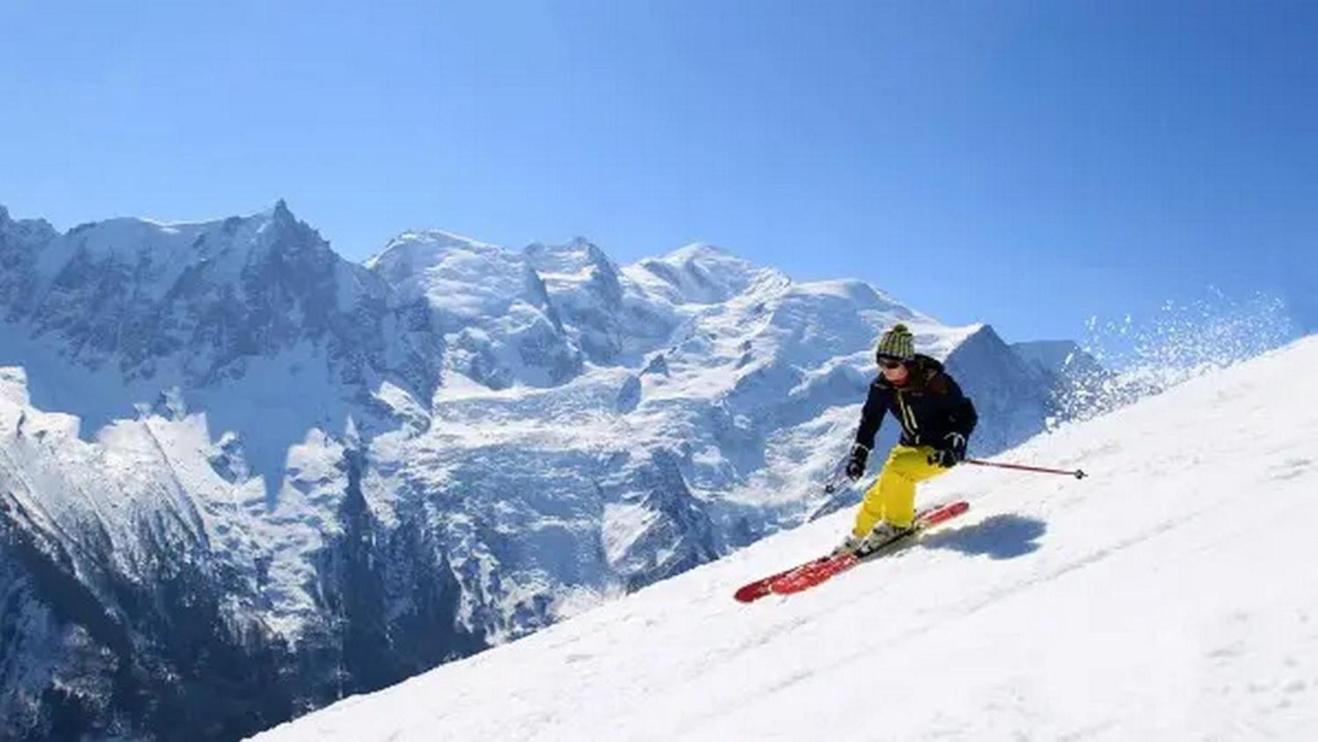 Apartment Au Bon Coin - Luxury Chamonix Hidden Haven, Mont Blanc View, Hot Tub And Garden Eksteriør bilde