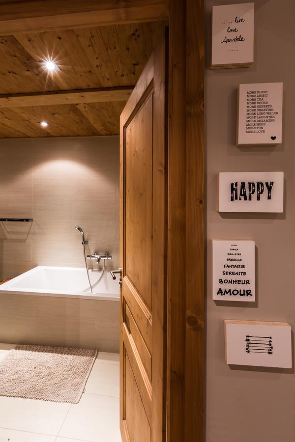 Apartment Au Bon Coin - Luxury Chamonix Hidden Haven, Mont Blanc View, Hot Tub And Garden Eksteriør bilde